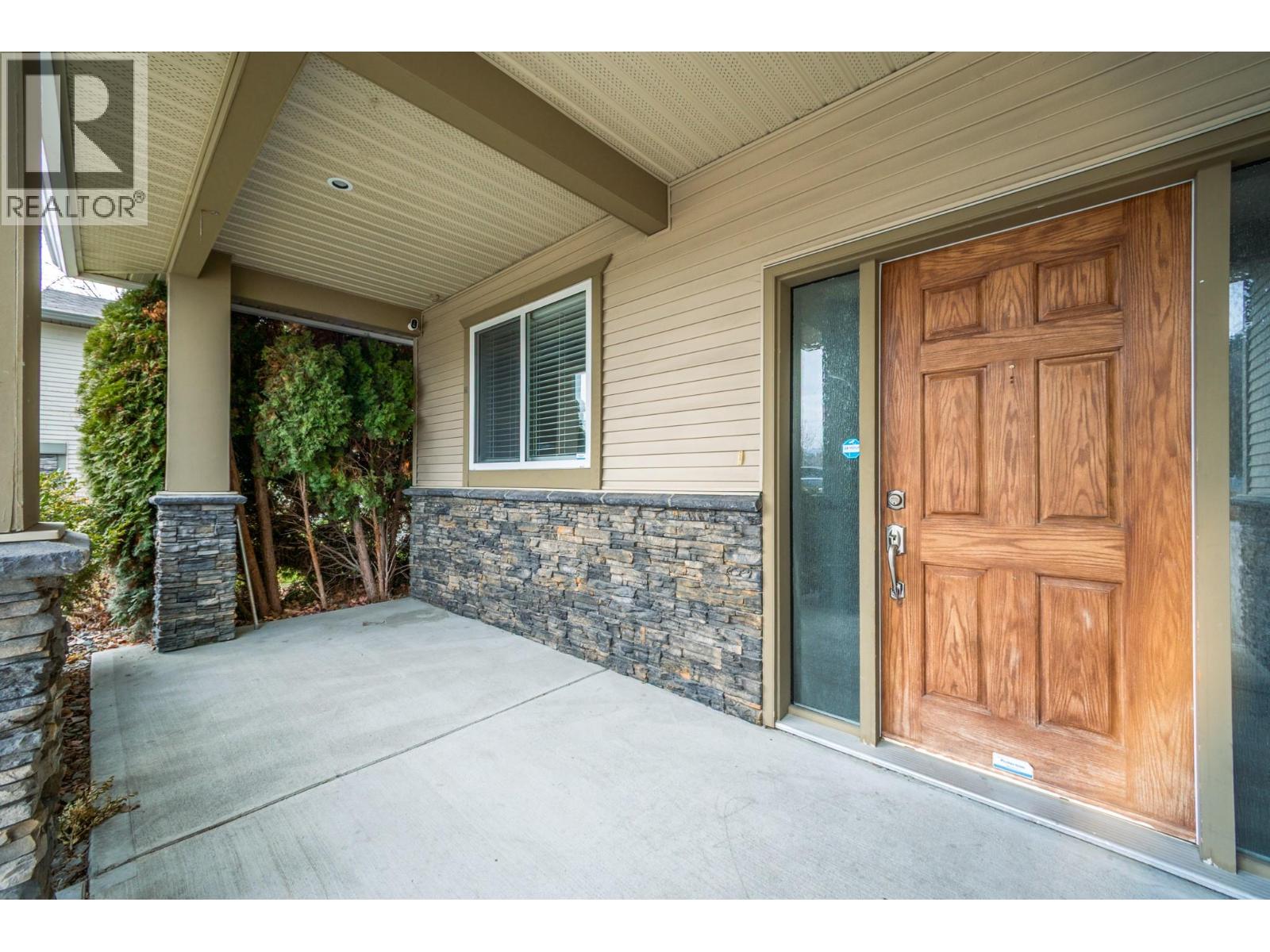 2800 Auburn Road, West Kelowna, British Columbia  V4T 3J3 - Photo 2 - 10376574