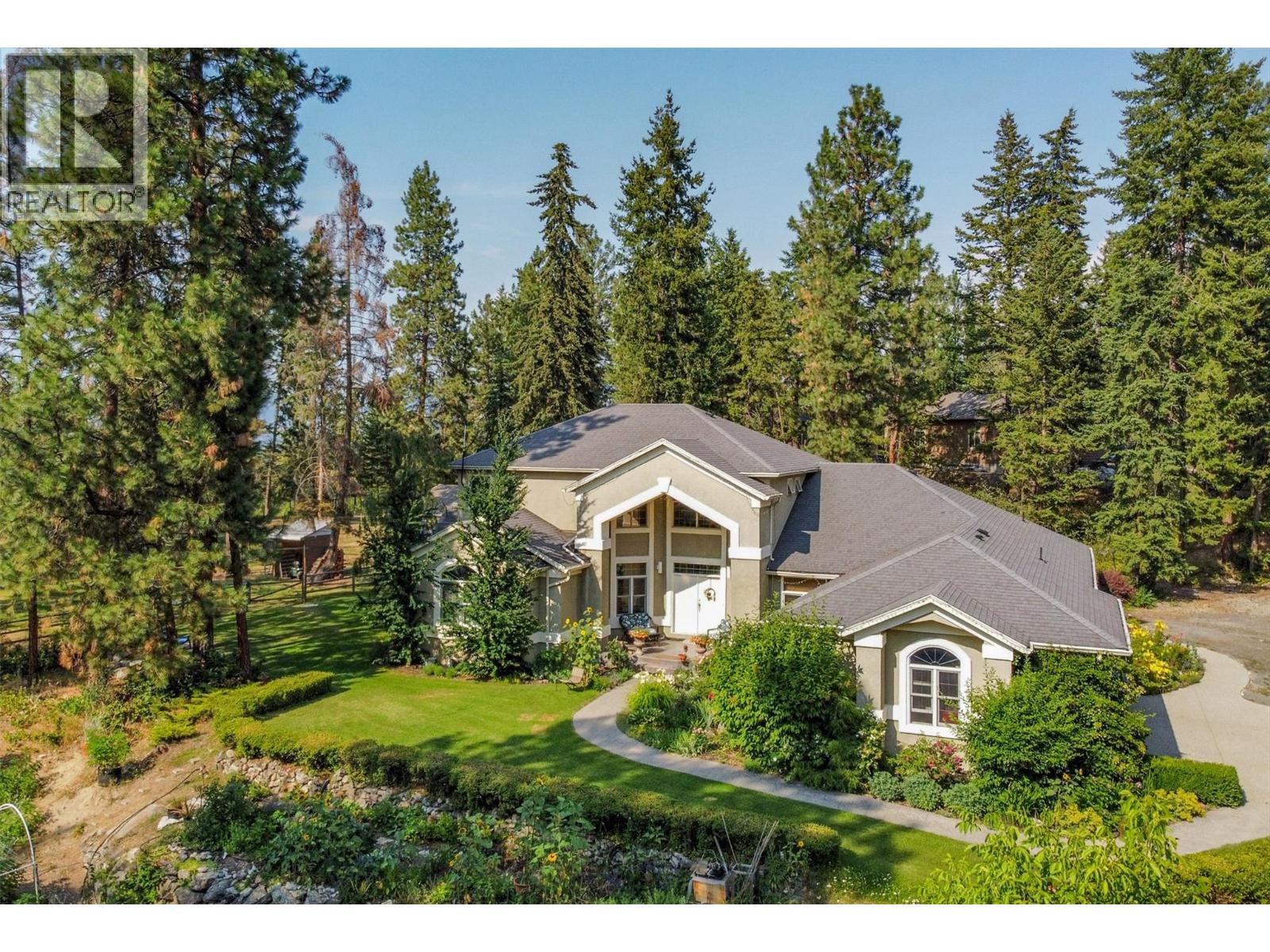 3605 Luxmoore Road, Kelowna, British Columbia  V1W 4C7 - Photo 1 - 10374438