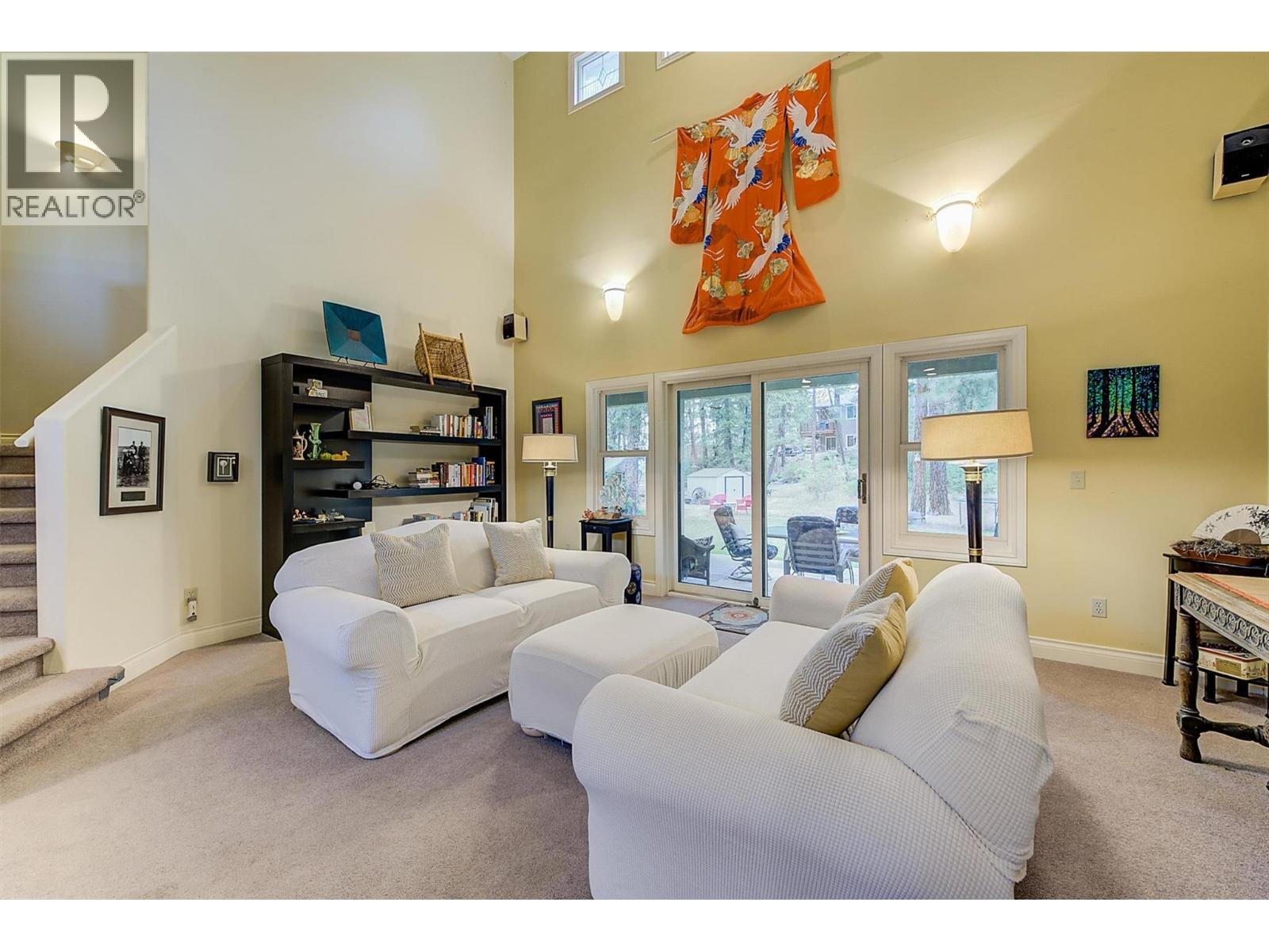 3605 Luxmoore Road, Kelowna, British Columbia  V1W 4C7 - Photo 10 - 10374438