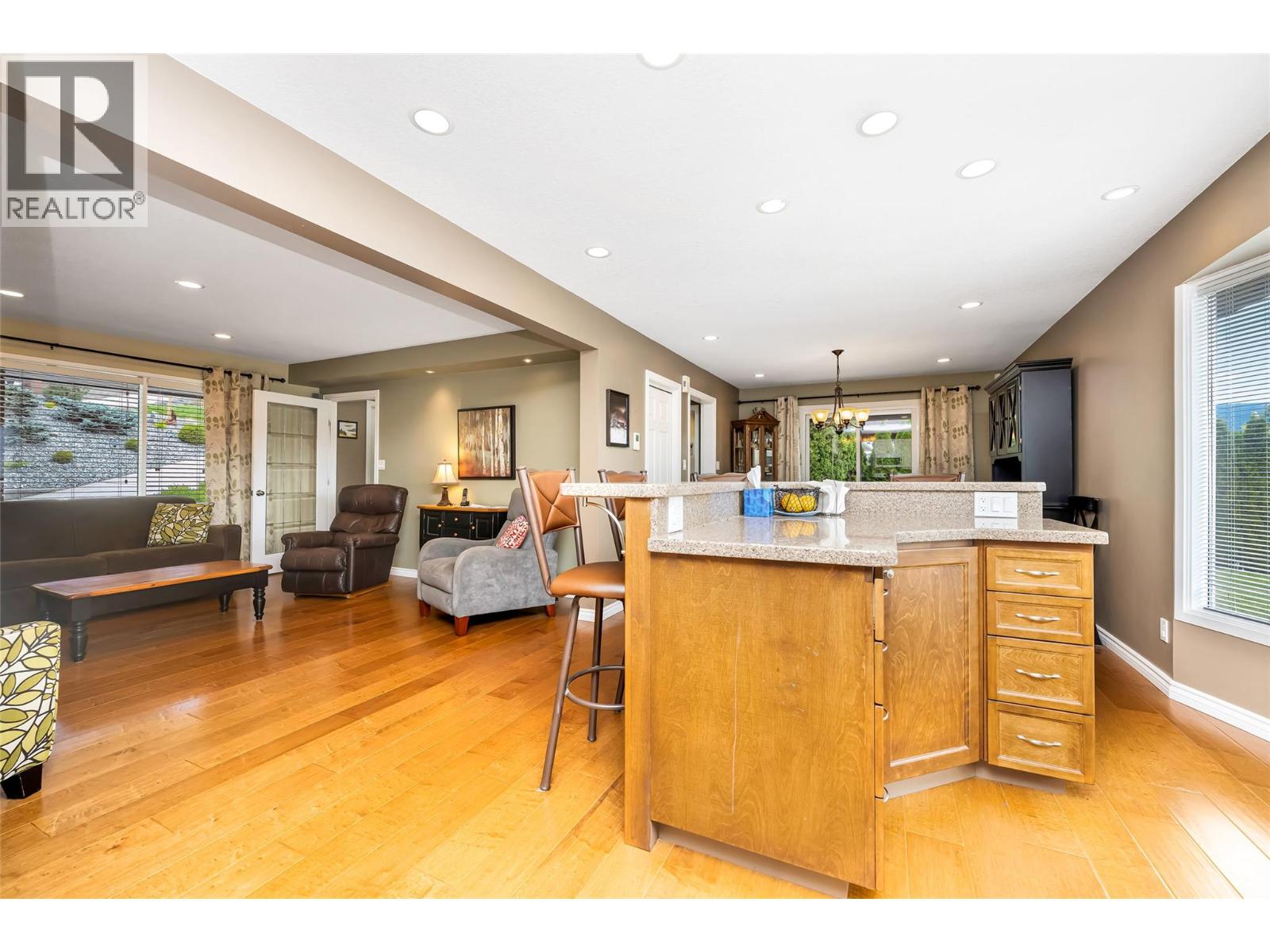 6463 Blue Jay Road, Vernon, British Columbia  V1H 1W5 - Photo 11 - 10376570