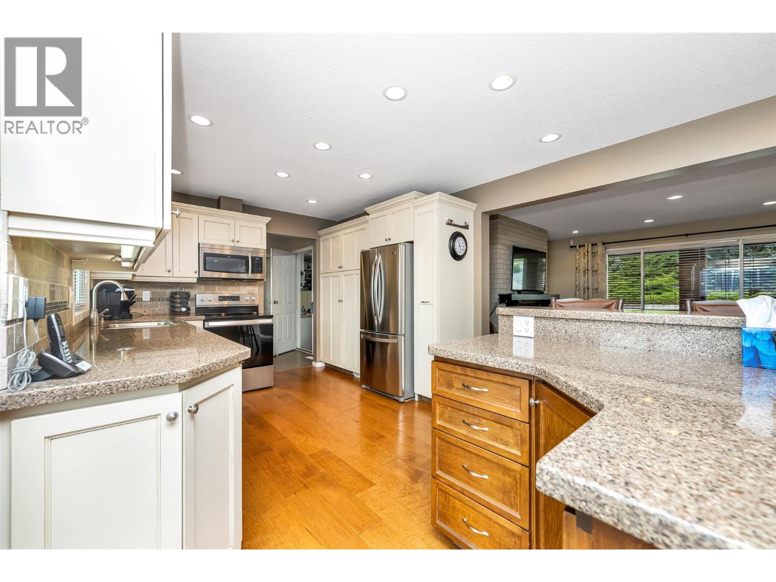 6463 Blue Jay Road, Vernon, British Columbia  V1H 1W5 - Photo 12 - 10376570