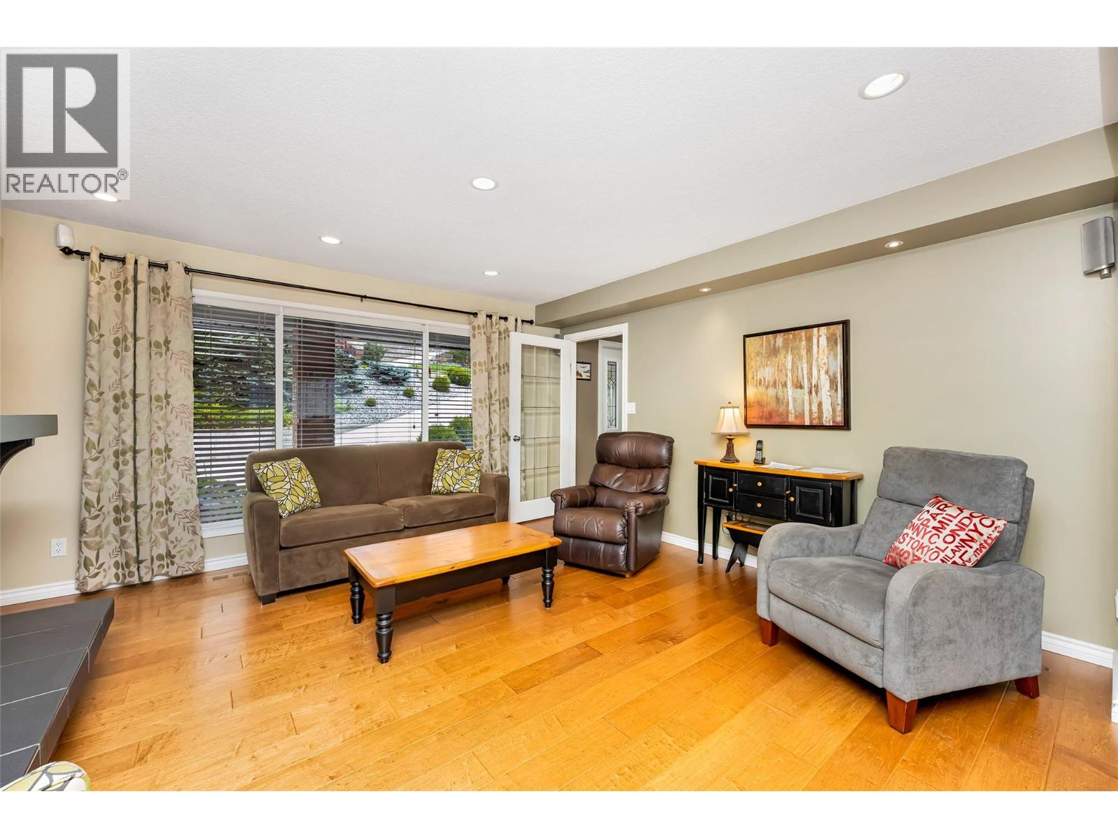 6463 Blue Jay Road, Vernon, British Columbia  V1H 1W5 - Photo 8 - 10376570