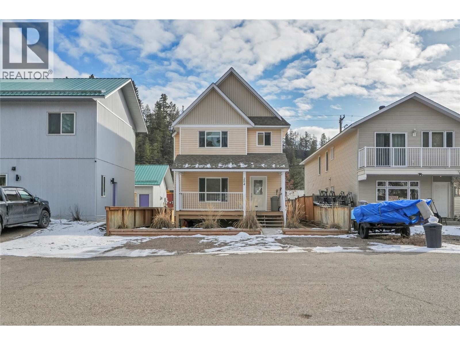 204 Angela Avenue, Princeton, British Columbia  V0X 1W0 - Photo 2 - 10376142