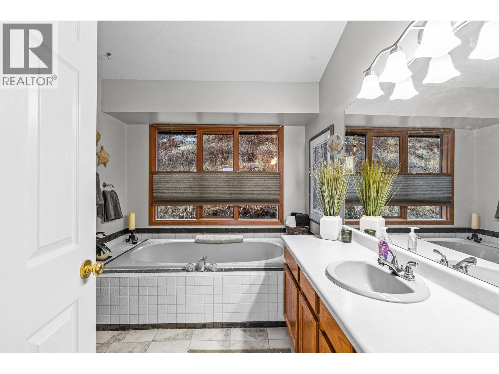 16455 Commonage Road, Lake Country, British Columbia  V4V 1B3 - Photo 14 - 10376686