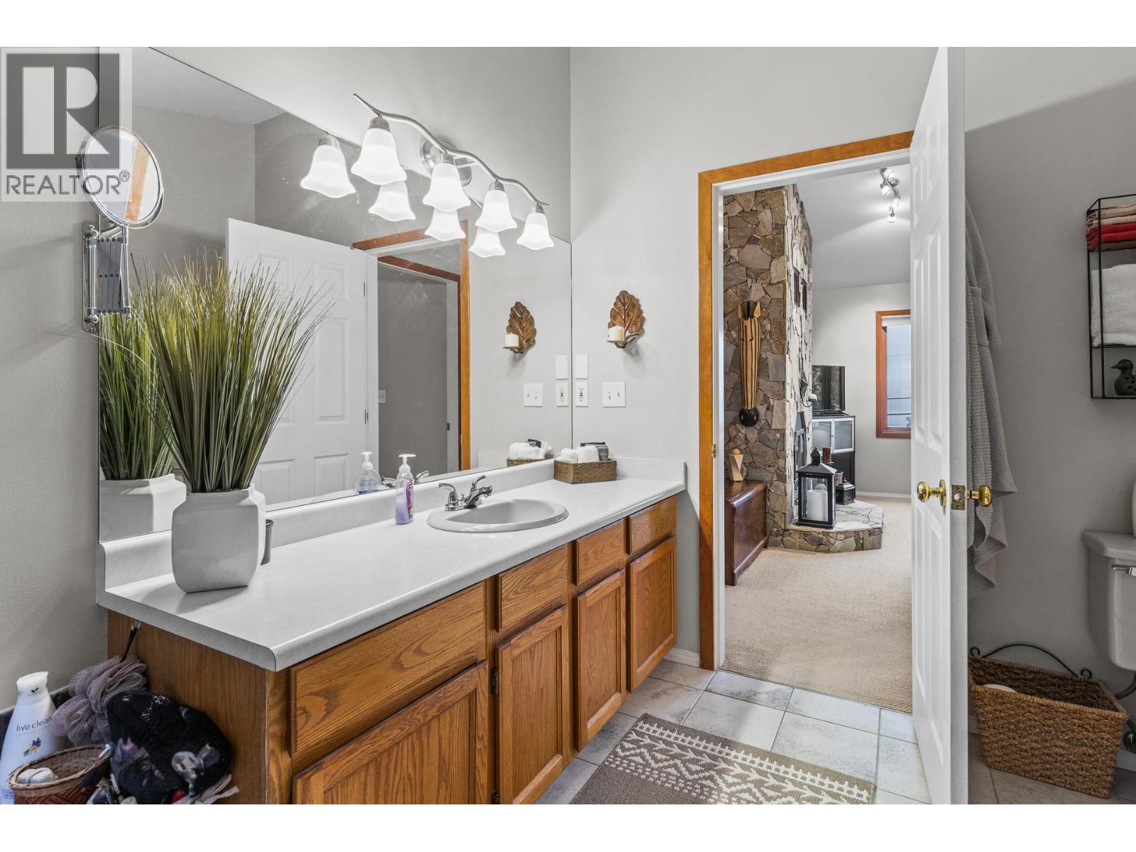 16455 Commonage Road, Lake Country, British Columbia  V4V 1B3 - Photo 15 - 10376686