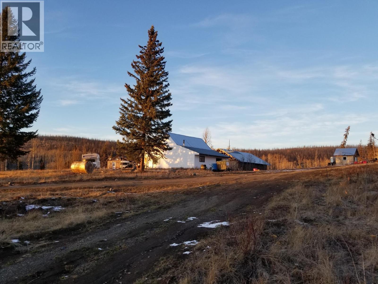 5885 Tranquille Criss Creek Road, Kamloops, British Columbia  V2B 8B6 - Photo 8 - 10376678