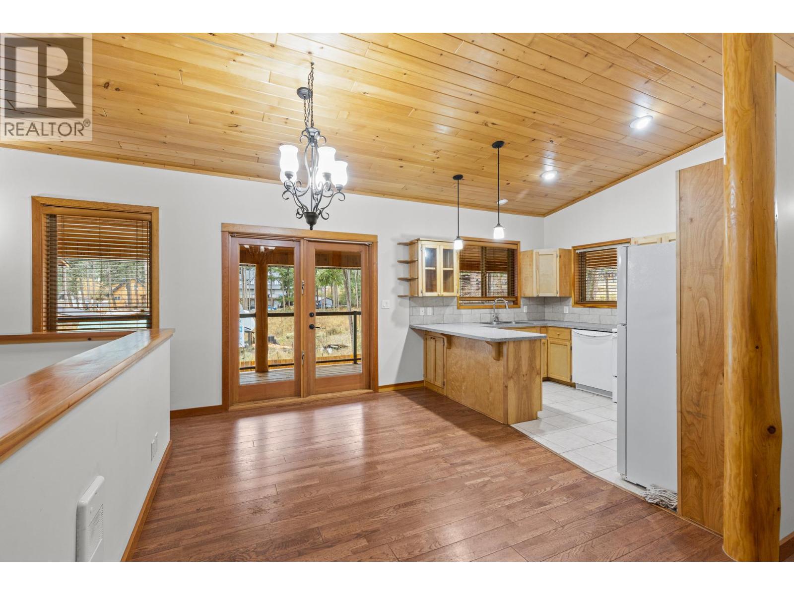 849 Balsam Road, Kelowna, British Columbia  V1Z 3V7 - Photo 5 - 10376671