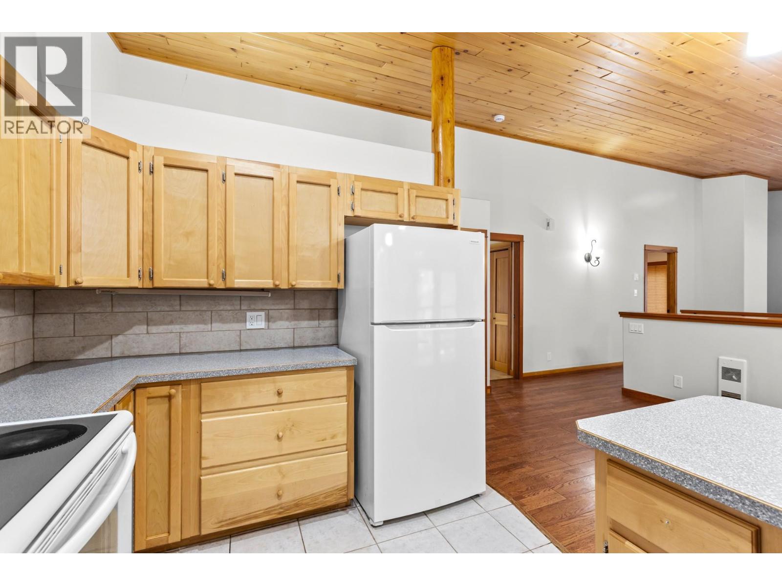 849 Balsam Road, Kelowna, British Columbia  V1Z 3V7 - Photo 9 - 10376671