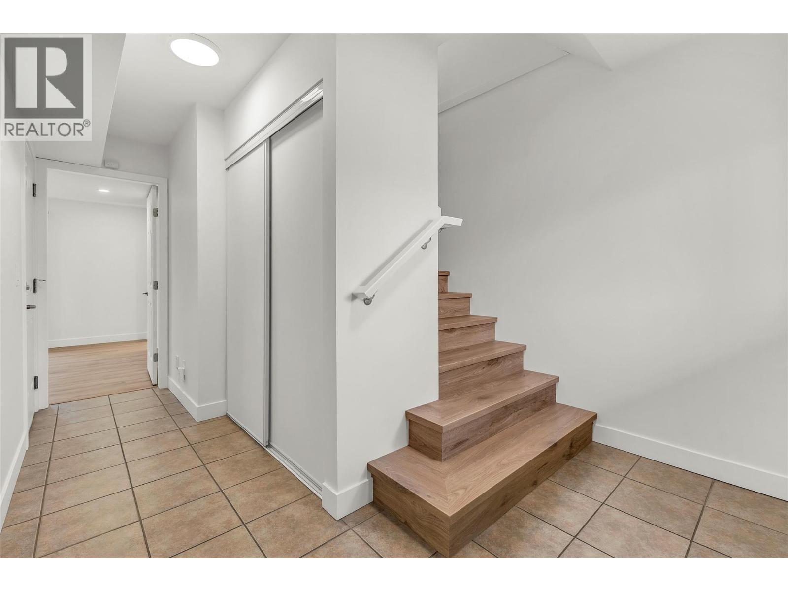 48 Galt Avenue Unit# 105, Penticton, British Columbia  V2A 9C3 - Photo 3 - 10376754