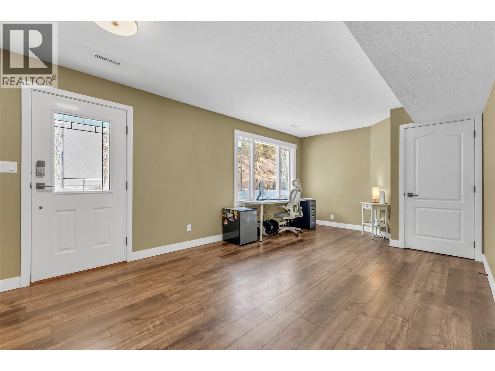 1086 Seven Mile Road, Princeton, British Columbia  V0X 1W0 - Photo 3 - 10376684