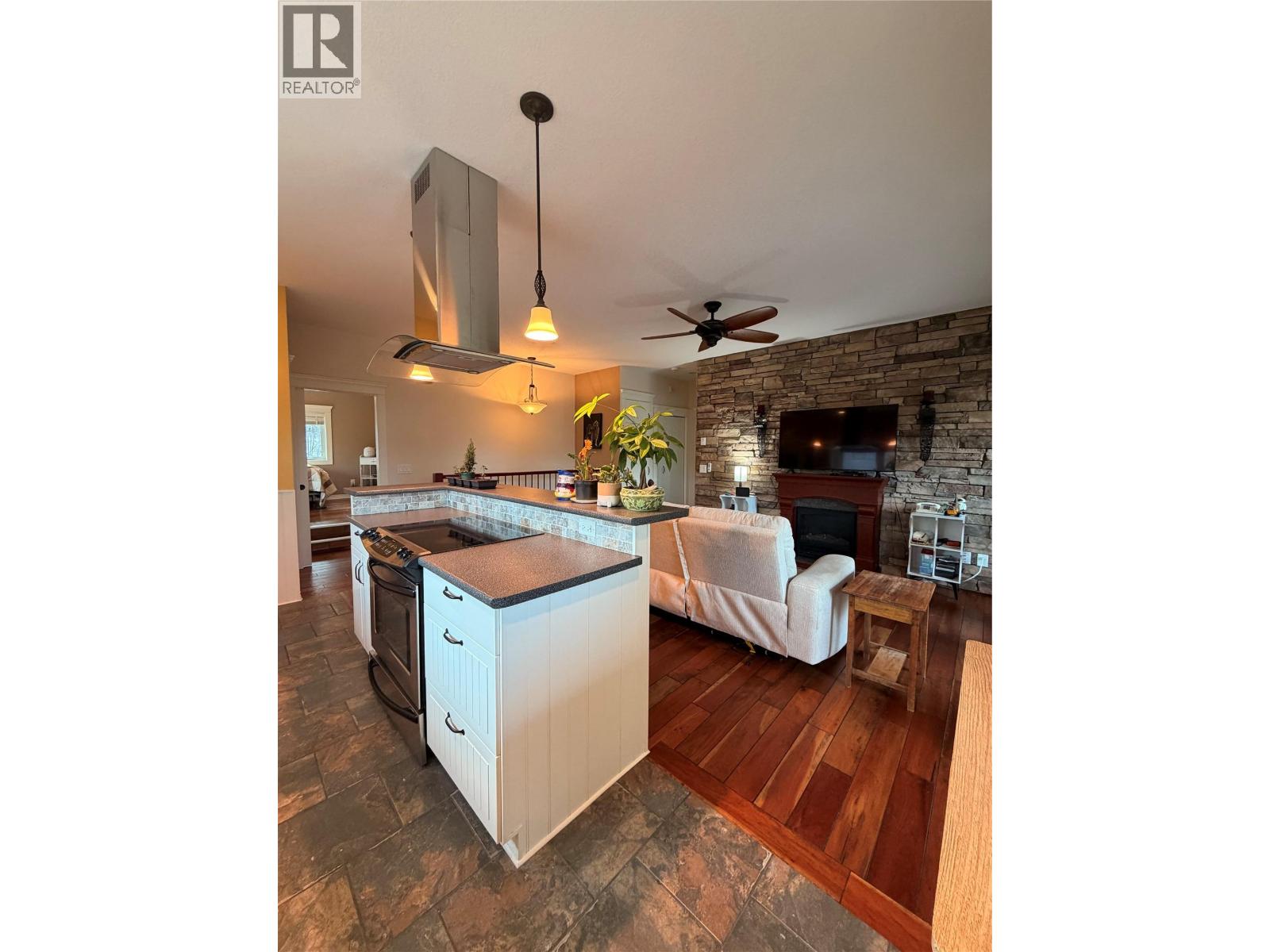 3970 Talin Place, Eagle Bay, British Columbia  V0E 1T0 - Photo 30 - 10376769