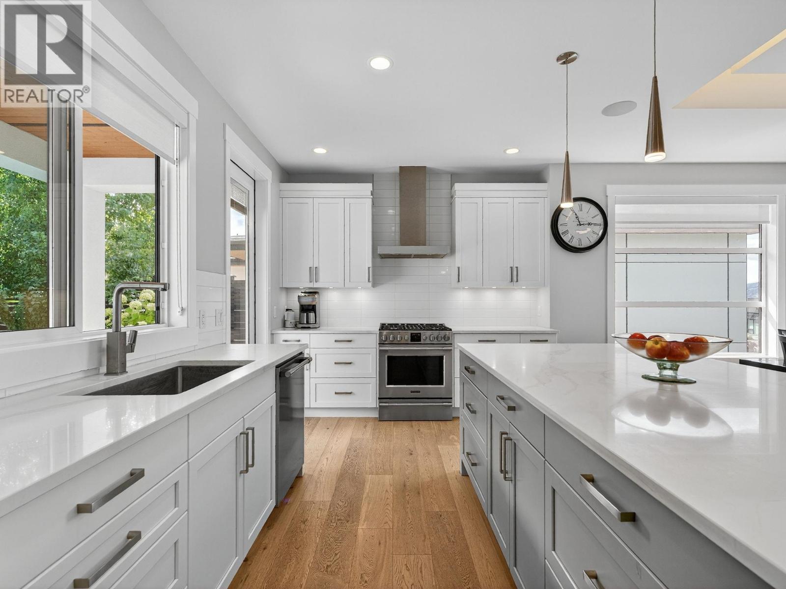 9443 Ledgestone Road, Lake Country, British Columbia  V4V 0A4 - Photo 12 - 10376768