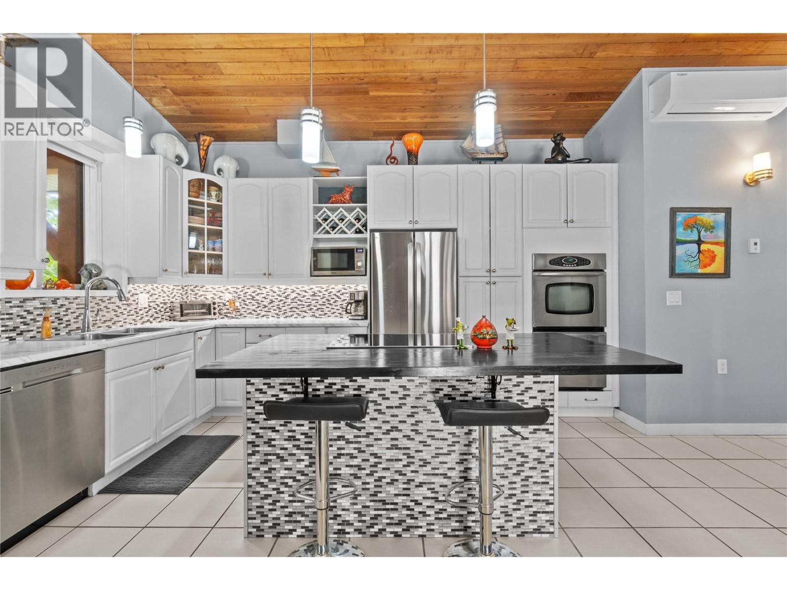 491 7 Street Se, Salmon Arm, British Columbia  V1E 4E9 - Photo 11 - 10376826