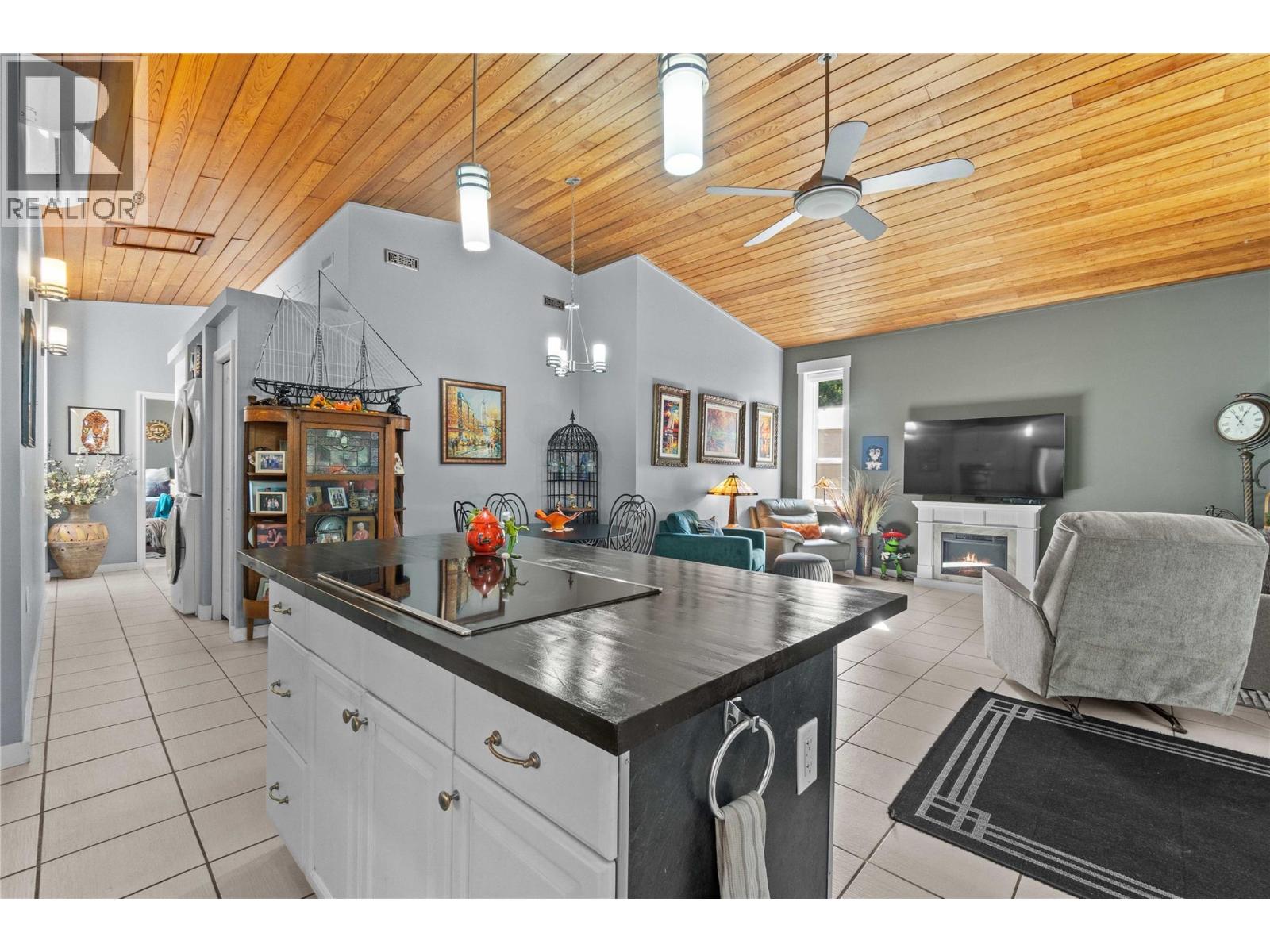 491 7 Street Se, Salmon Arm, British Columbia  V1E 4E9 - Photo 13 - 10376826