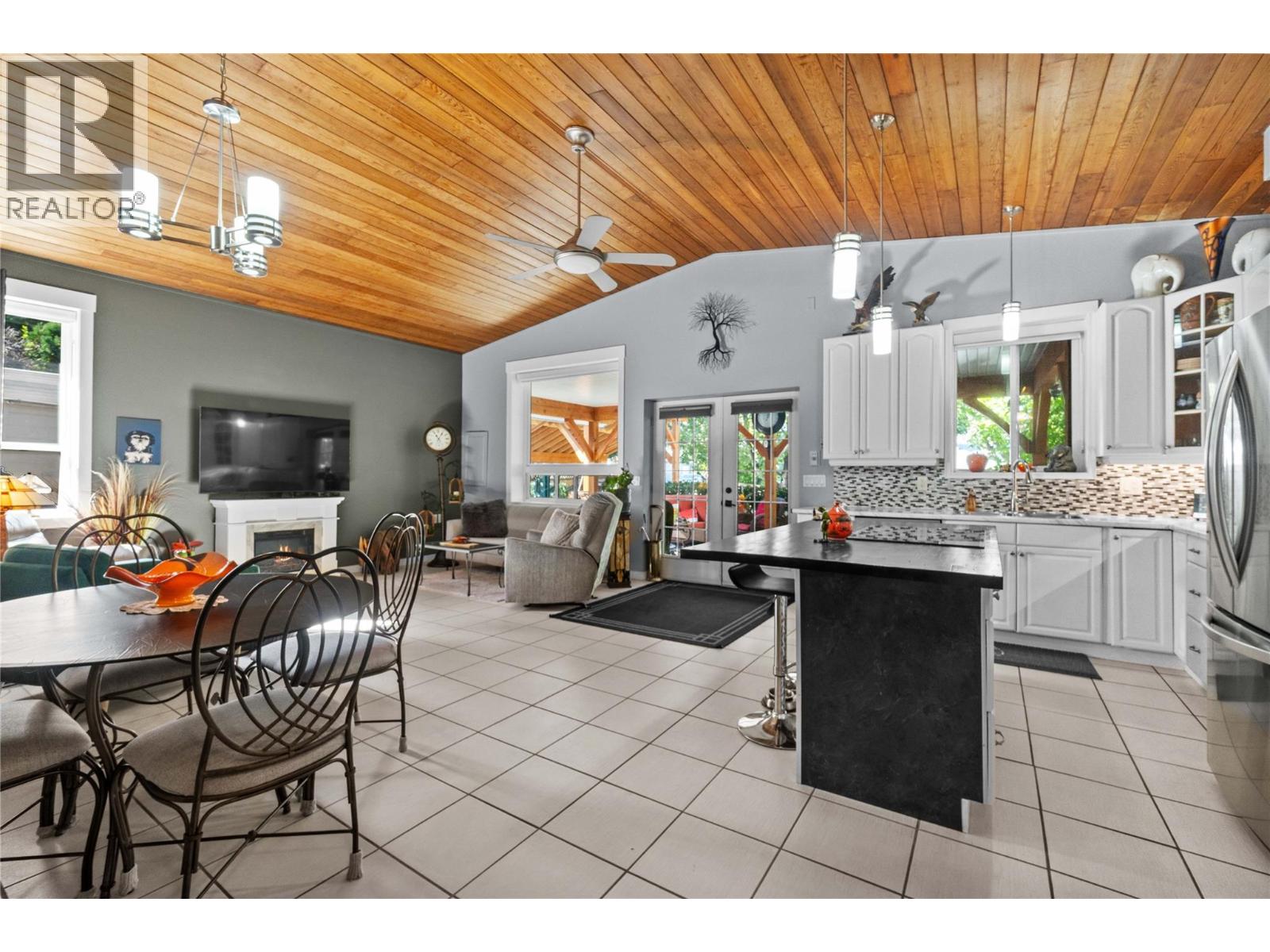 491 7 Street Se, Salmon Arm, British Columbia  V1E 4E9 - Photo 15 - 10376826