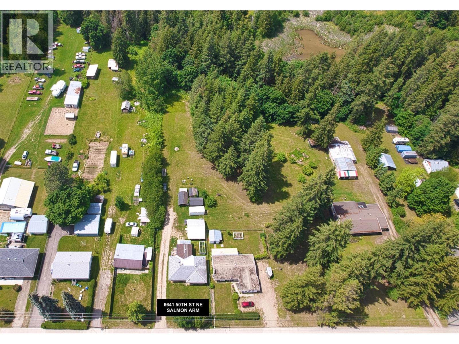 6641 50th Street Ne, Salmon Arm, British Columbia  V0E 1K0 - Photo 2 - 10376691