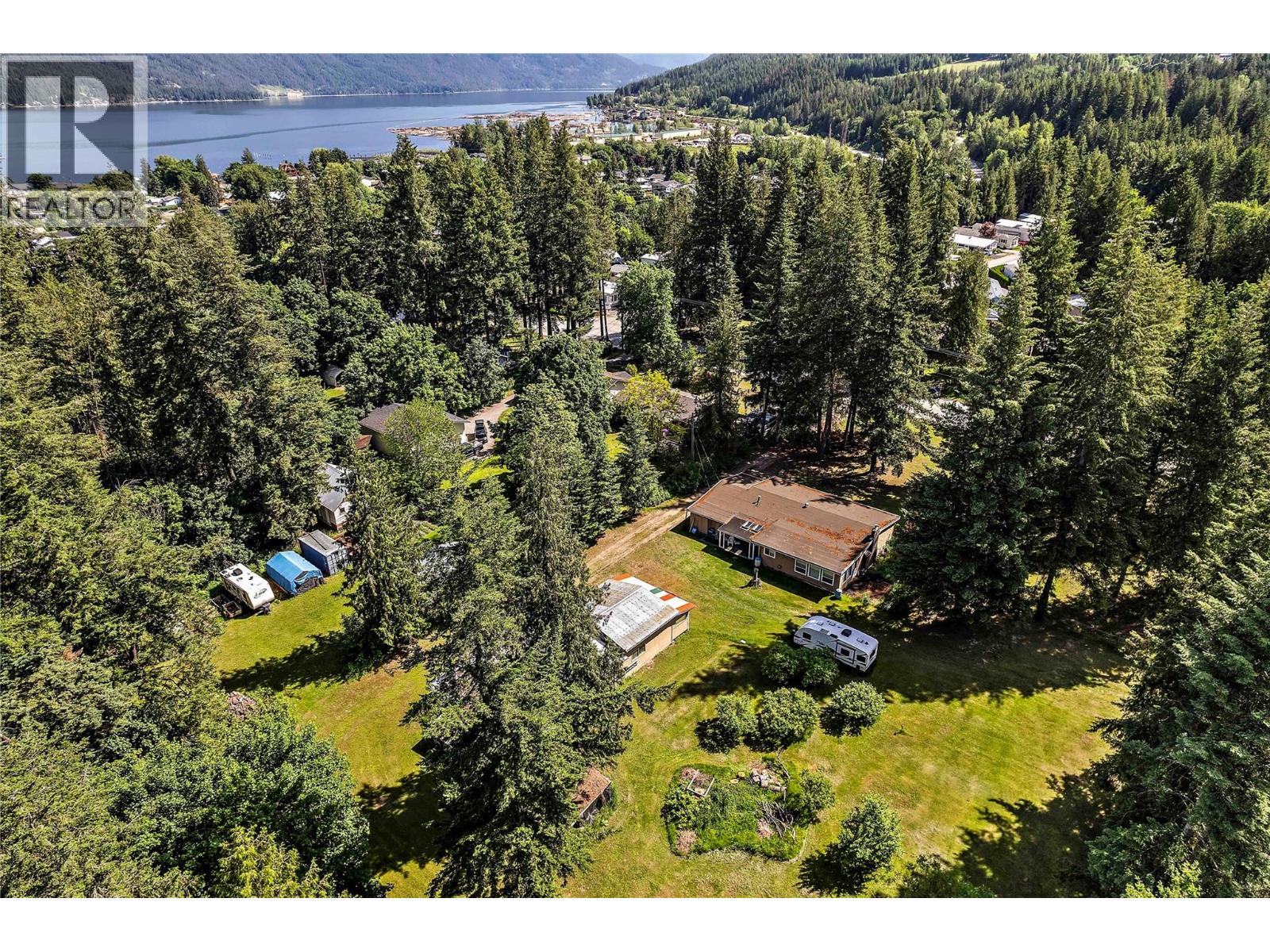 6721 50th Street Ne, Salmon Arm, British Columbia  V0E 1K0 - Photo 32 - 10376690