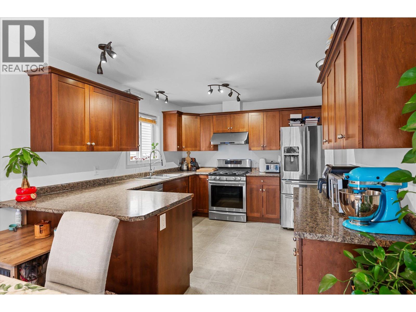 2003 Montego Street, West Kelowna, British Columbia  V4T 3C6 - Photo 10 - 10376559