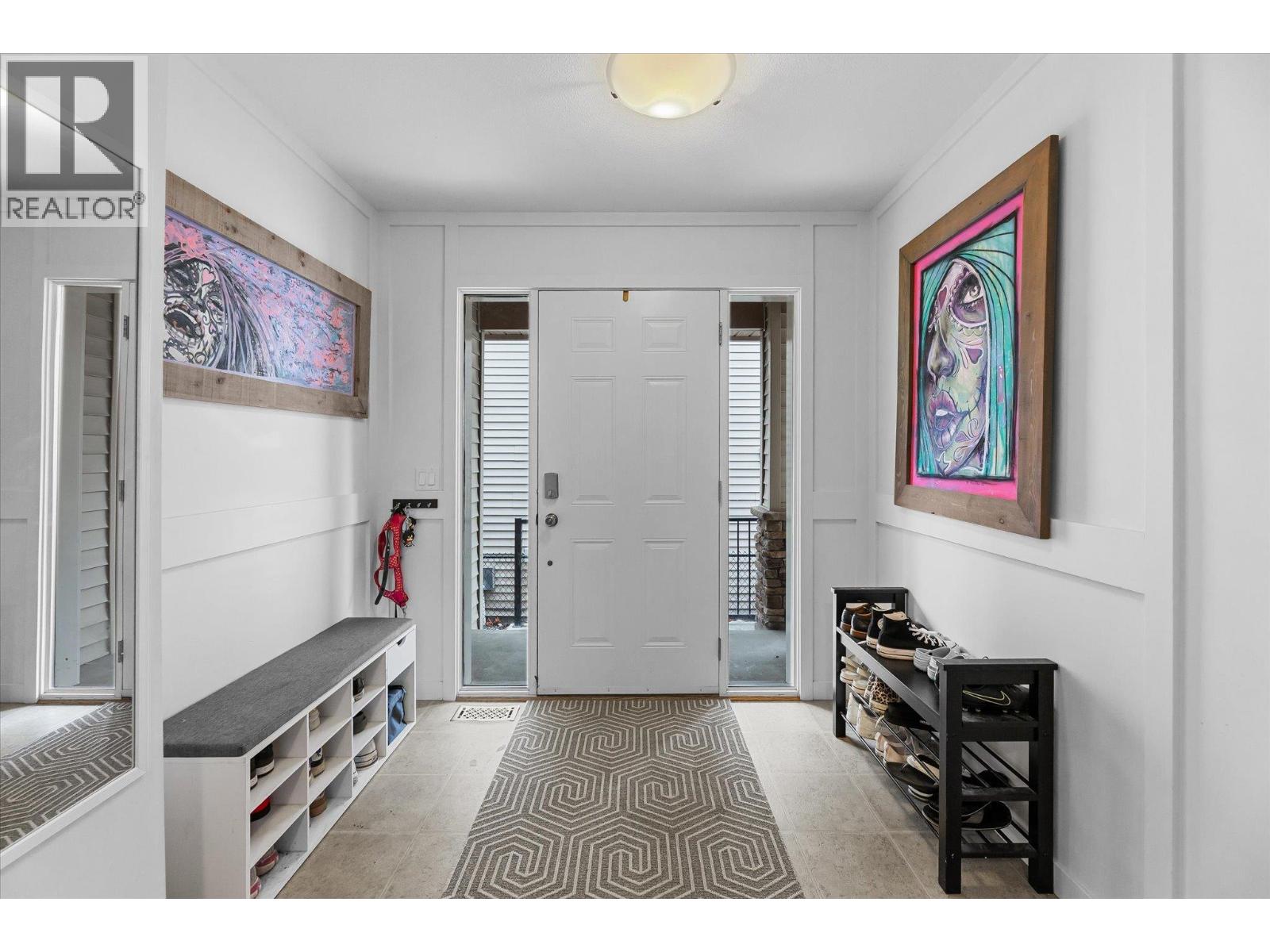 2003 Montego Street, West Kelowna, British Columbia  V4T 3C6 - Photo 3 - 10376559