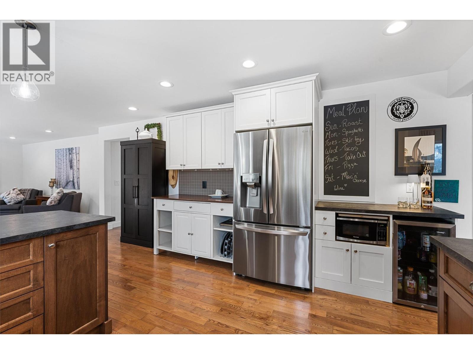 774 Varney Court, Kelowna, British Columbia  V1W 3Z2 - Photo 11 - 10376859