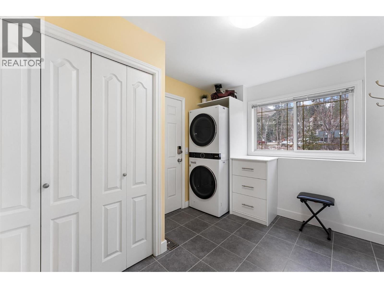 774 Varney Court, Kelowna, British Columbia  V1W 3Z2 - Photo 30 - 10376859