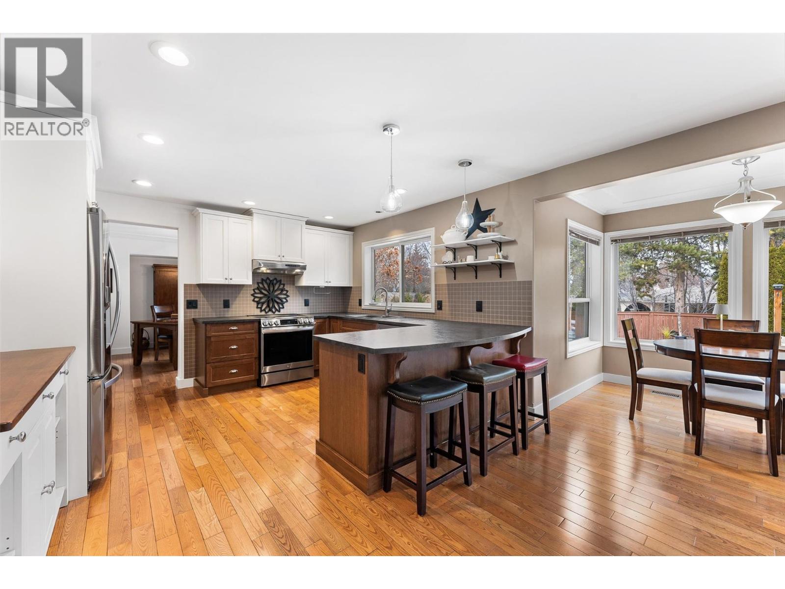 774 Varney Court, Kelowna, British Columbia  V1W 3Z2 - Photo 8 - 10376859