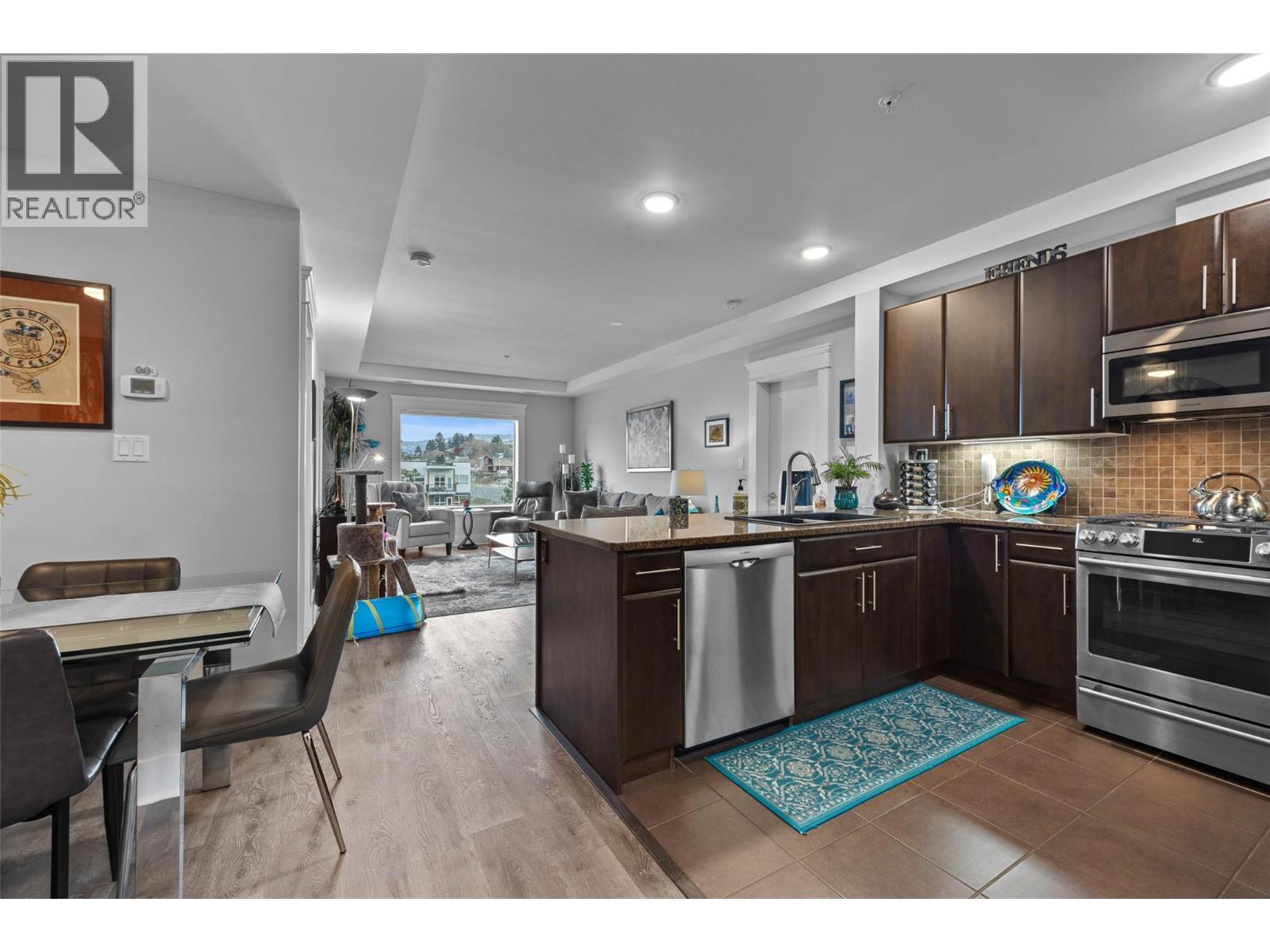 975 Victoria Street Unit# 404, Kamloops, British Columbia  V2C 0C2 - Photo 4 - 10376760