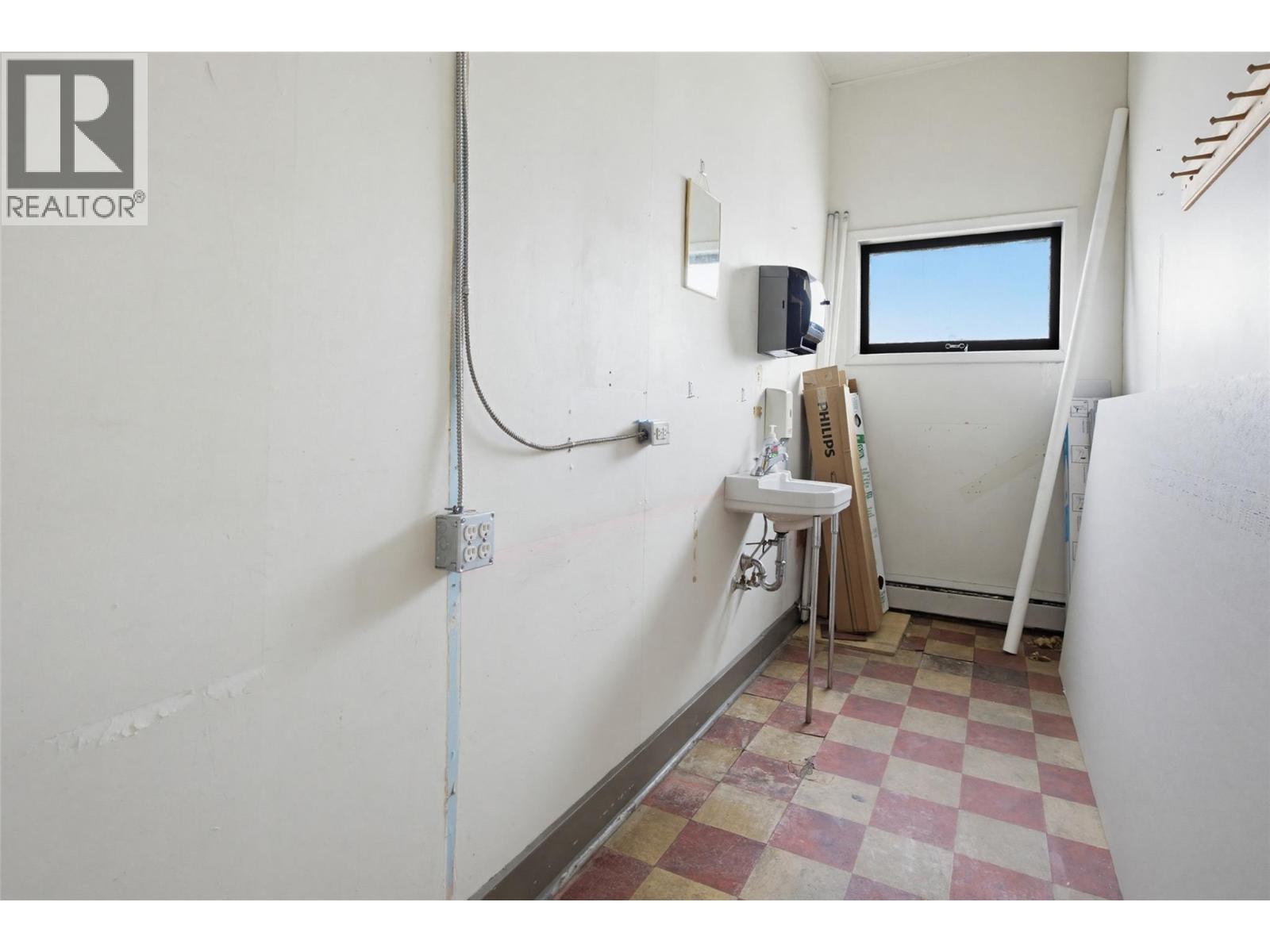 1305 Battle Street, Kamloops, British Columbia  V2C 2N9 - Photo 18 - 10376868