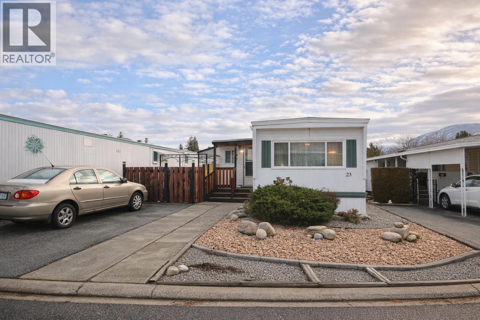 98 Okanagan Avenue E Unit# 23, Penticton, British Columbia  V2A 3J5 - Photo 1 - 10376861