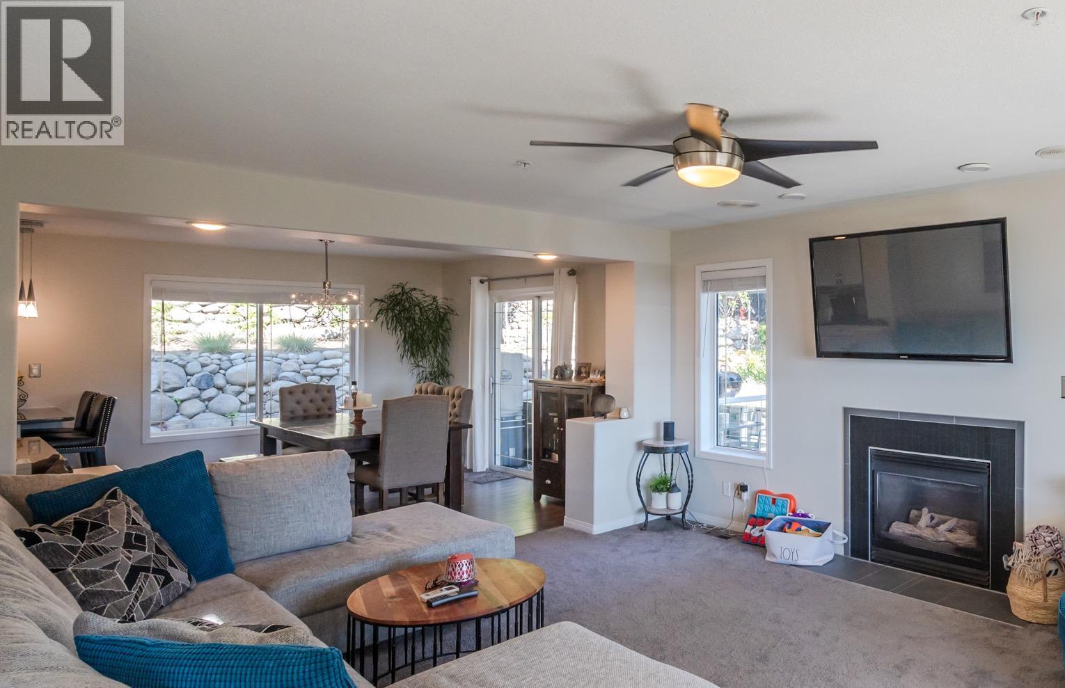 4123 Ponderosa Drive, Peachland, British Columbia  V0H 1X5 - Photo 3 - 10376793