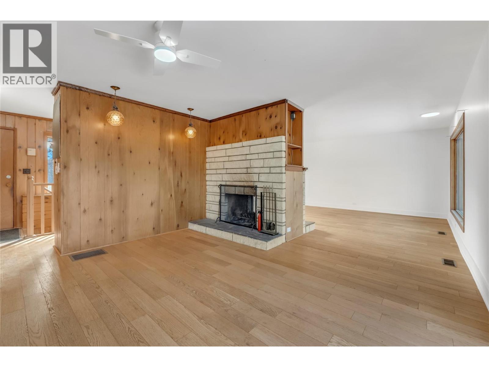 379 Mayne Avenue, Princeton, British Columbia  V0X 1W0 - Photo 4 - 10376565