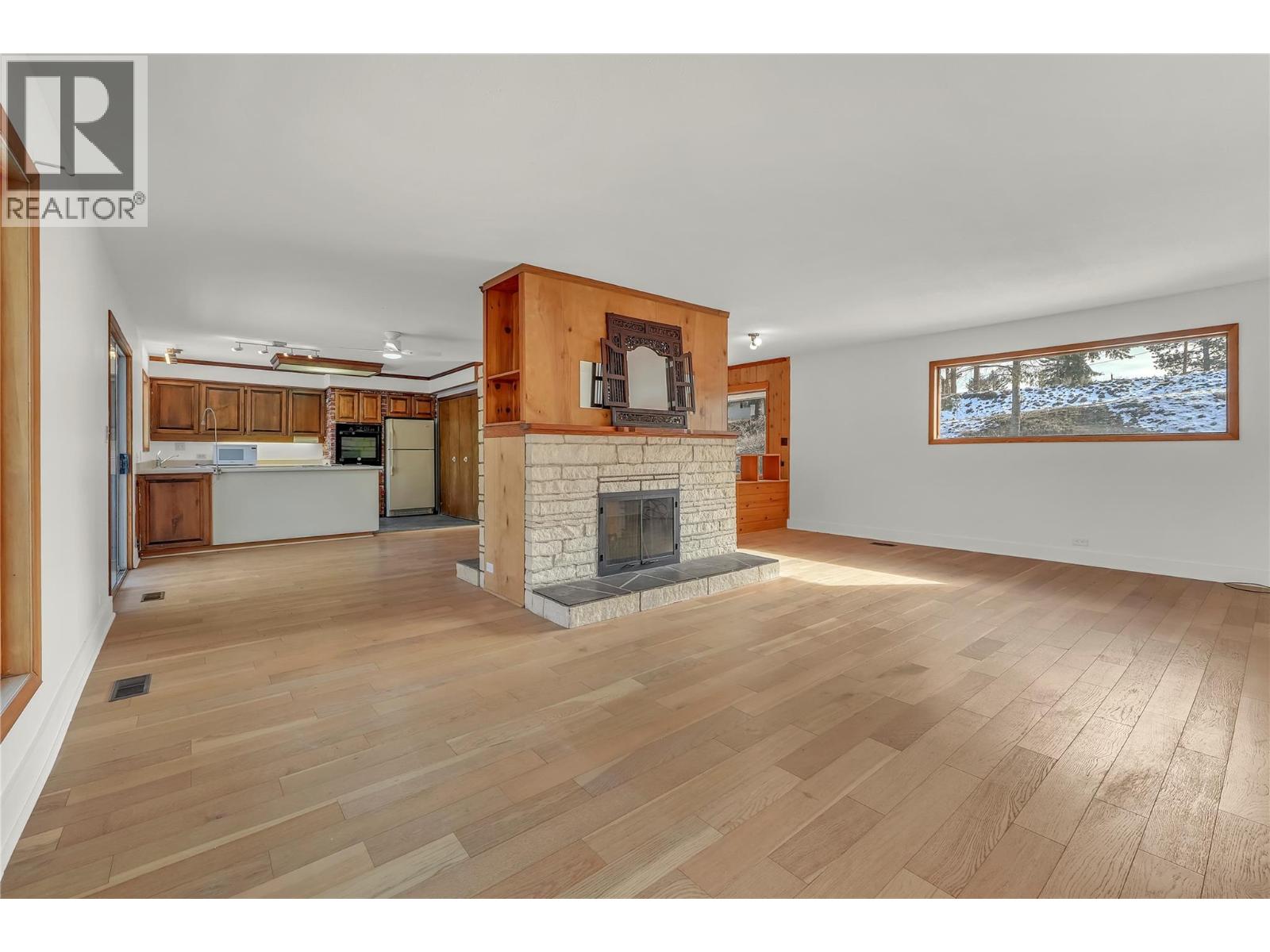 379 Mayne Avenue, Princeton, British Columbia  V0X 1W0 - Photo 5 - 10376565