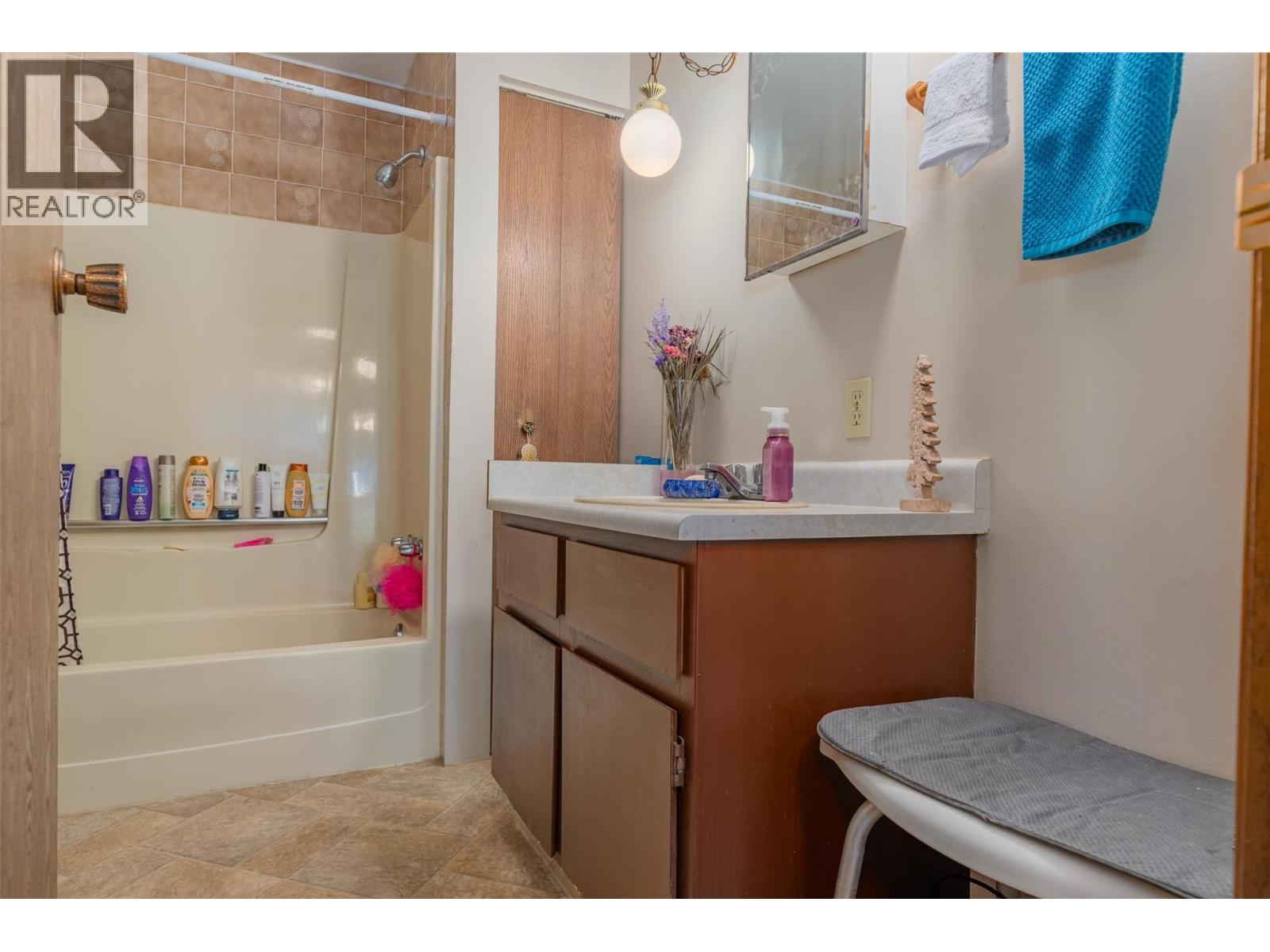 108 Colley Street, Warfield, British Columbia  V1R 2M2 - Photo 14 - 10376763