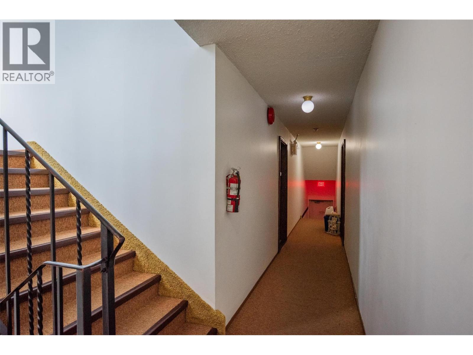 108 Colley Street, Warfield, British Columbia  V1R 2M2 - Photo 32 - 10376763