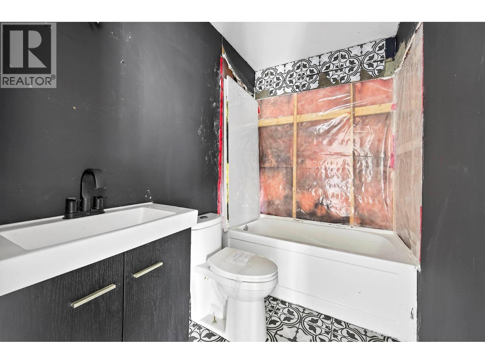 800 Valhalla Drive Unit# 110, Kamloops, British Columbia  V2B 1R8 - Photo 14 - 10376626