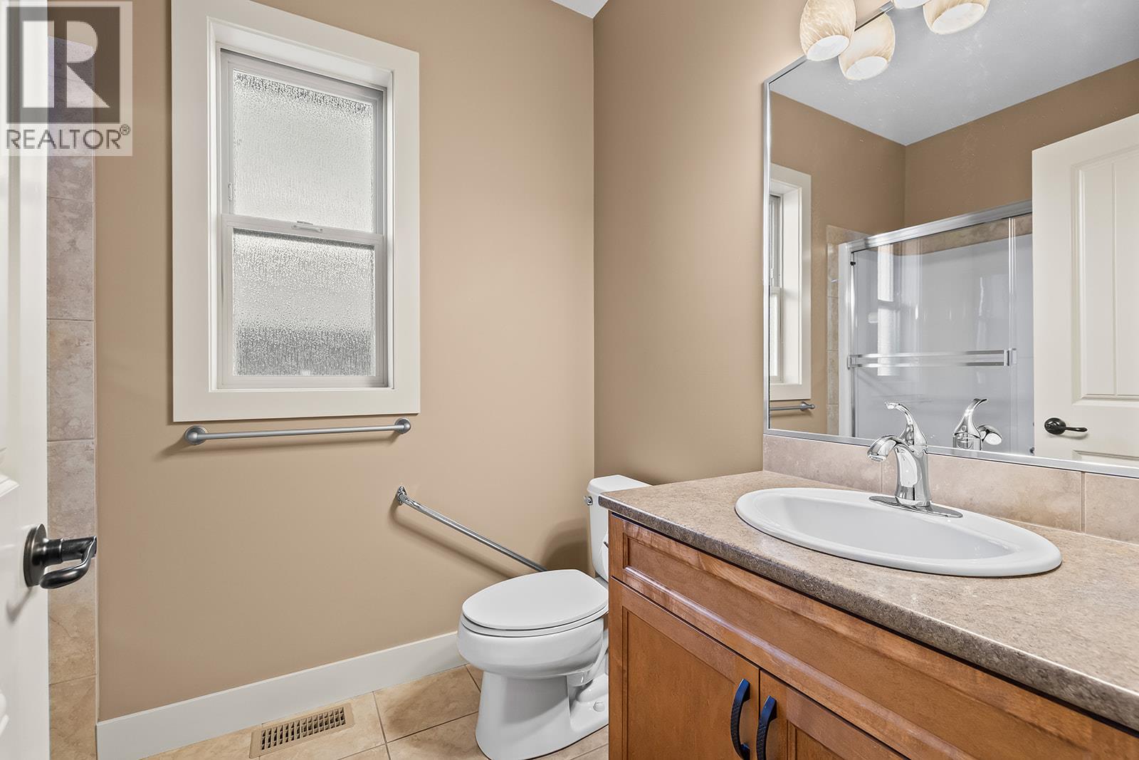 2450 Selkirk Drive Unit# 3, Kelowna, British Columbia  V1V 2Z5 - Photo 37 - 10376842