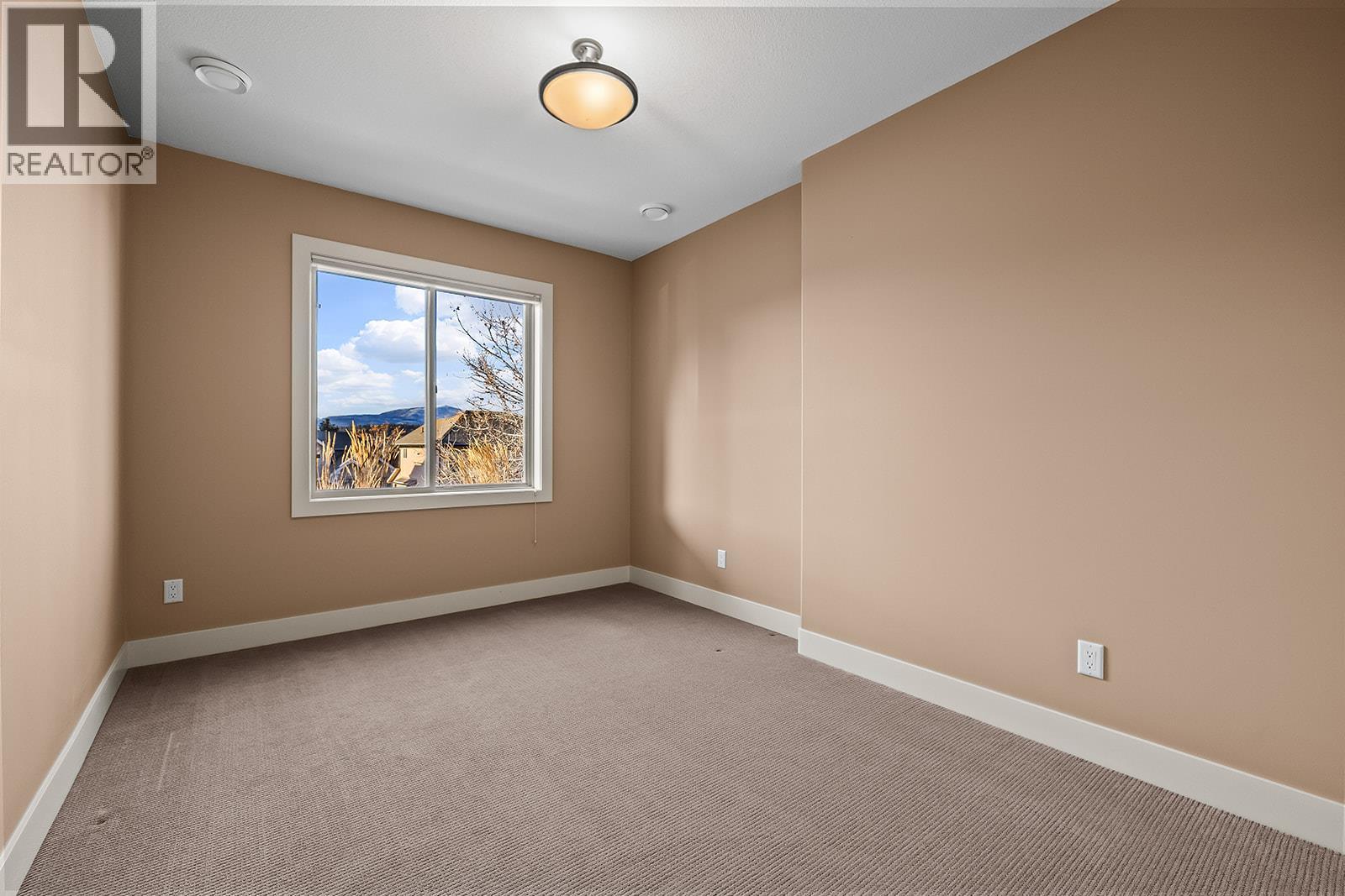 2450 Selkirk Drive Unit# 3, Kelowna, British Columbia  V1V 2Z5 - Photo 45 - 10376842