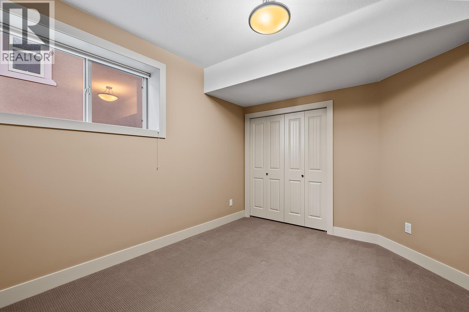 2450 Selkirk Drive Unit# 3, Kelowna, British Columbia  V1V 2Z5 - Photo 47 - 10376842