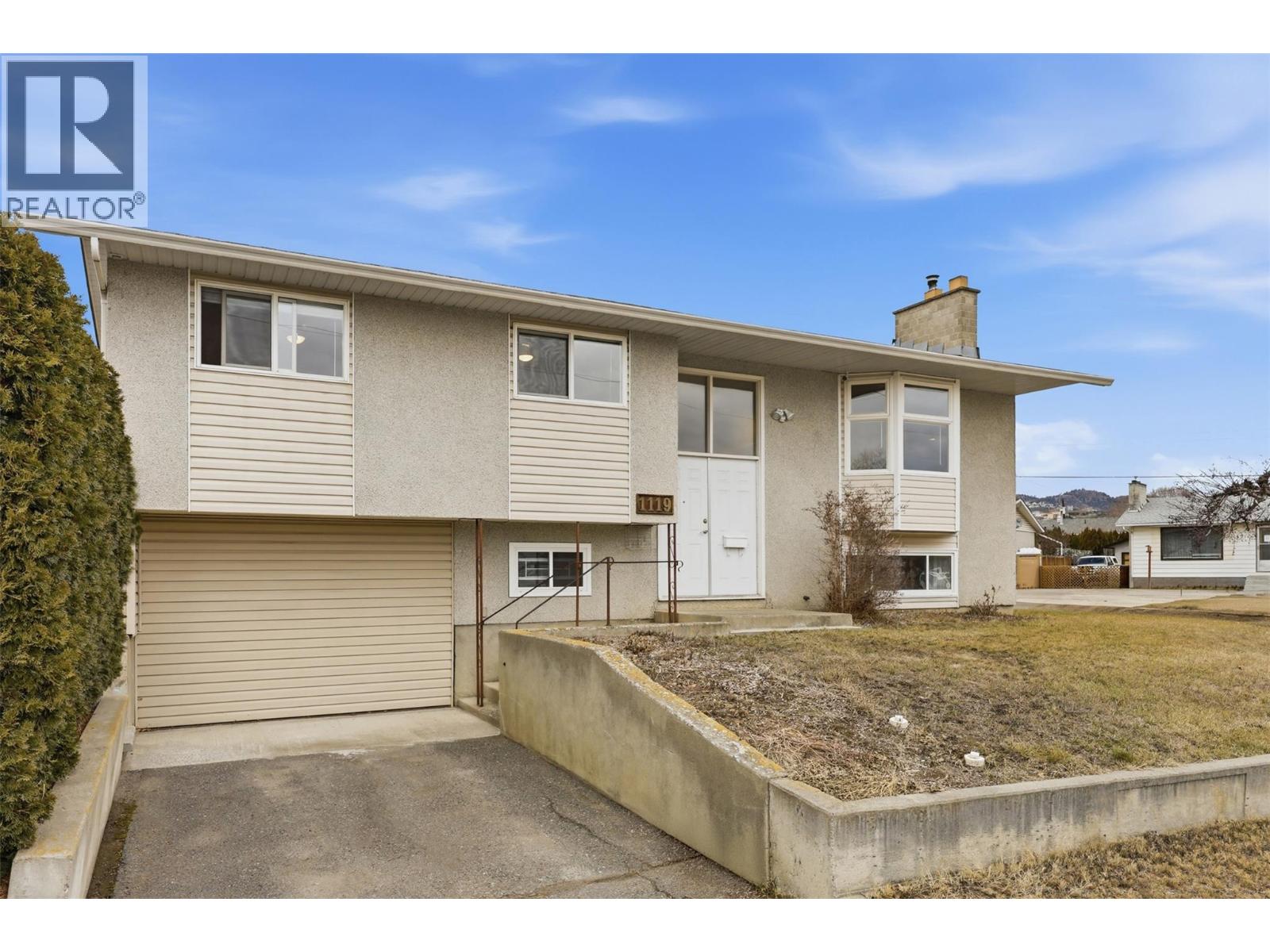 1119 Kemano Street, Kamloops, British Columbia  V2B 2T8 - Photo 2 - 10376456