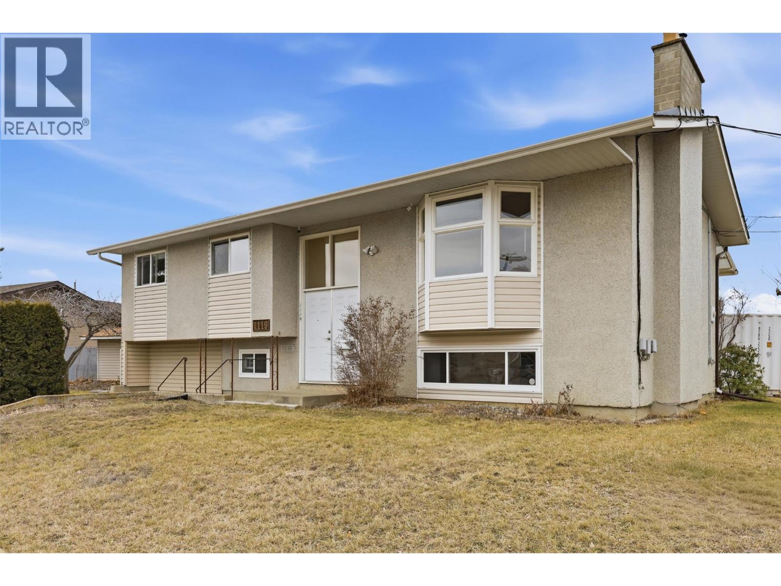 1119 Kemano Street, Kamloops, British Columbia  V2B 2T8 - Photo 3 - 10376456