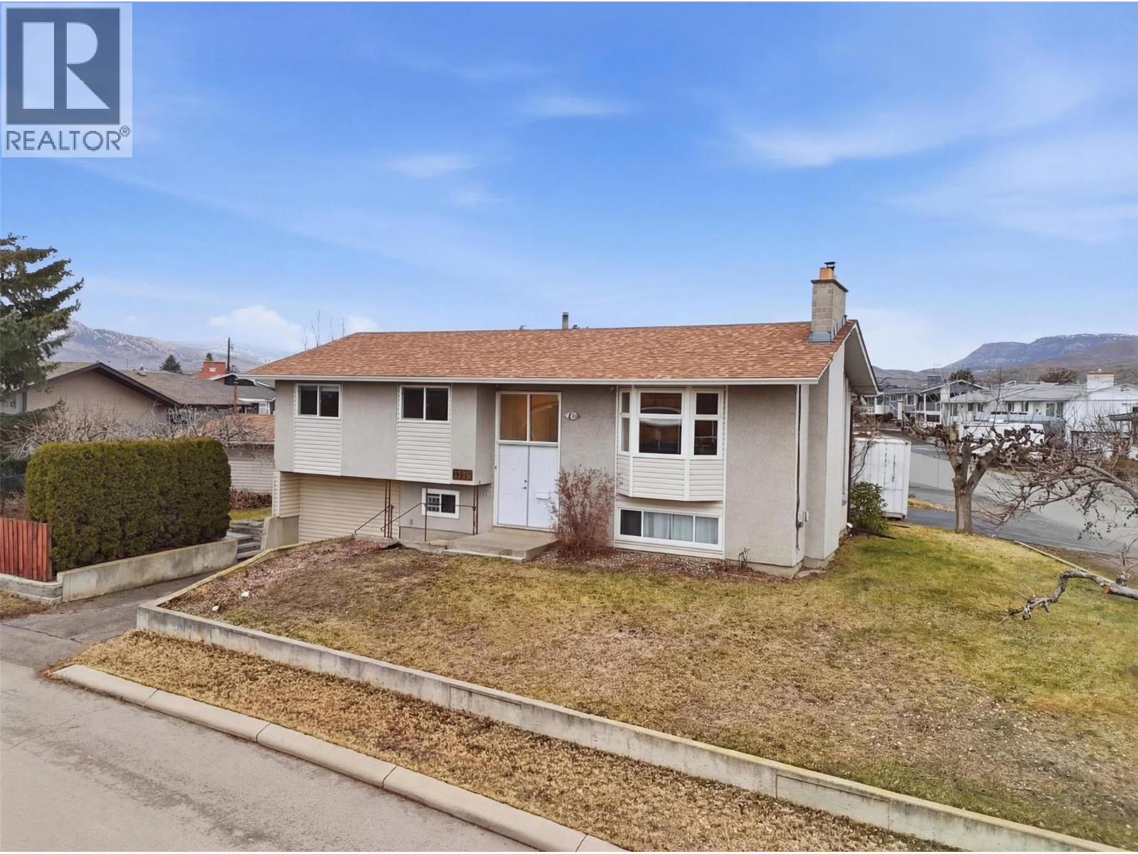 1119 Kemano Street, Kamloops, British Columbia  V2B 2T8 - Photo 5 - 10376456