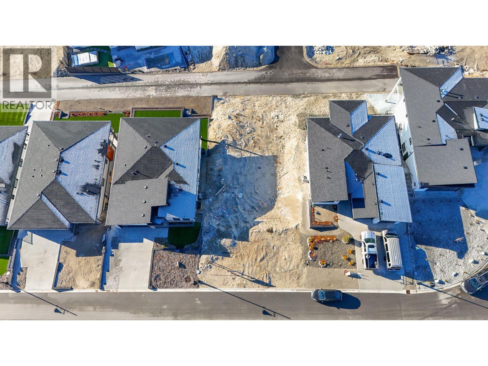 1085 Antler Drive, Penticton, British Columbia  V2A 0J8 - Photo 2 - 10376136