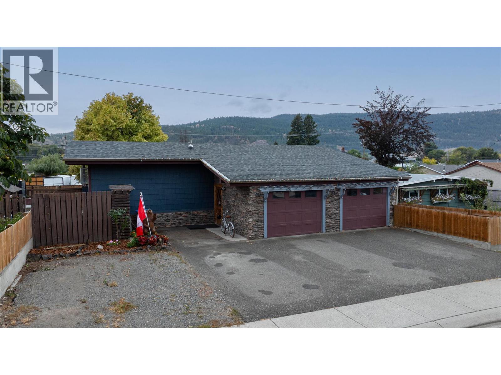 1732 Granite Avenue, Merritt, British Columbia  V1K 1B8 - Photo 2 - 10376804