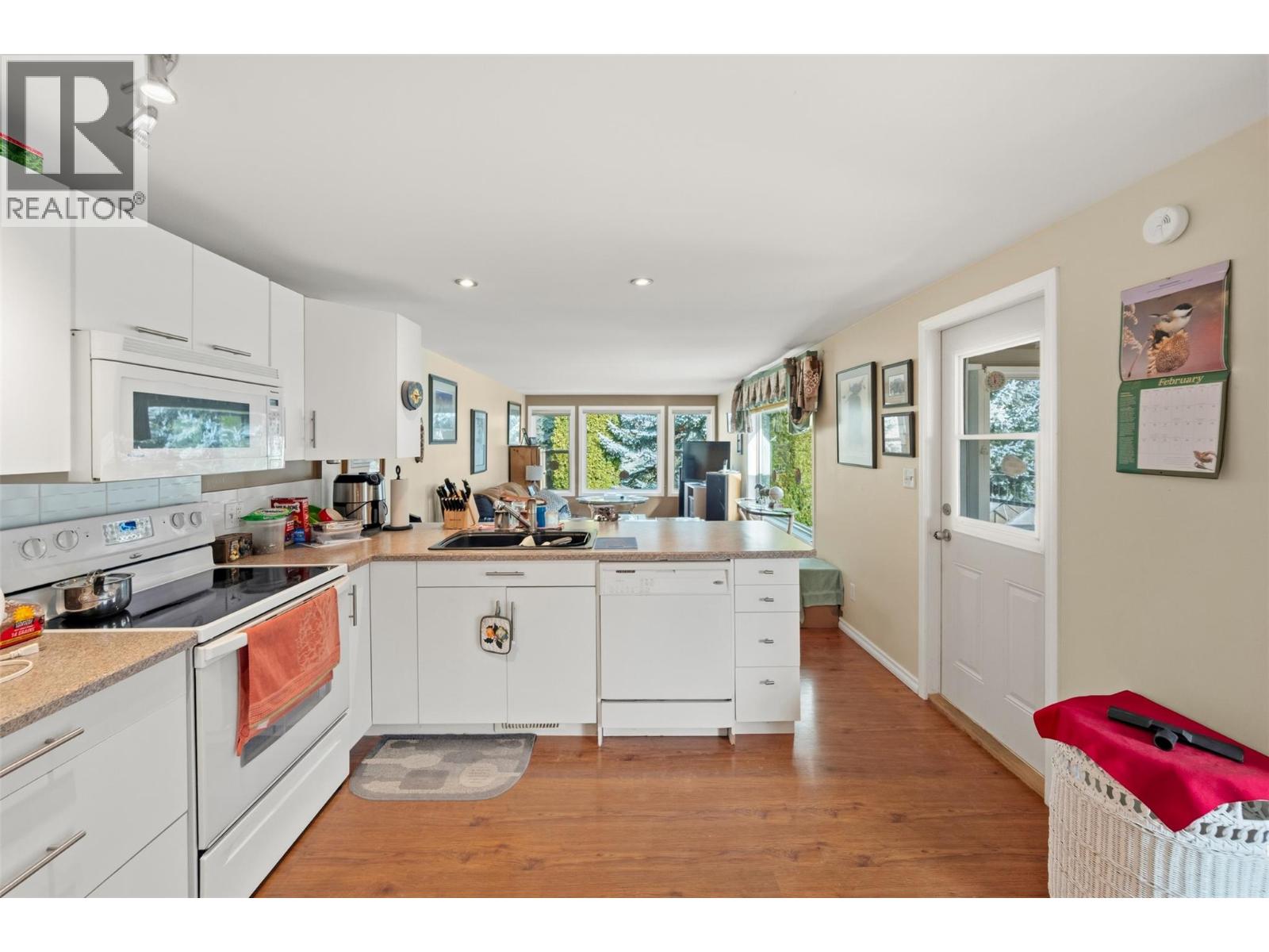 1292 Highway 3a Unit# 30, Keremeos, British Columbia  V0X 1N4 - Photo 3 - 10376835