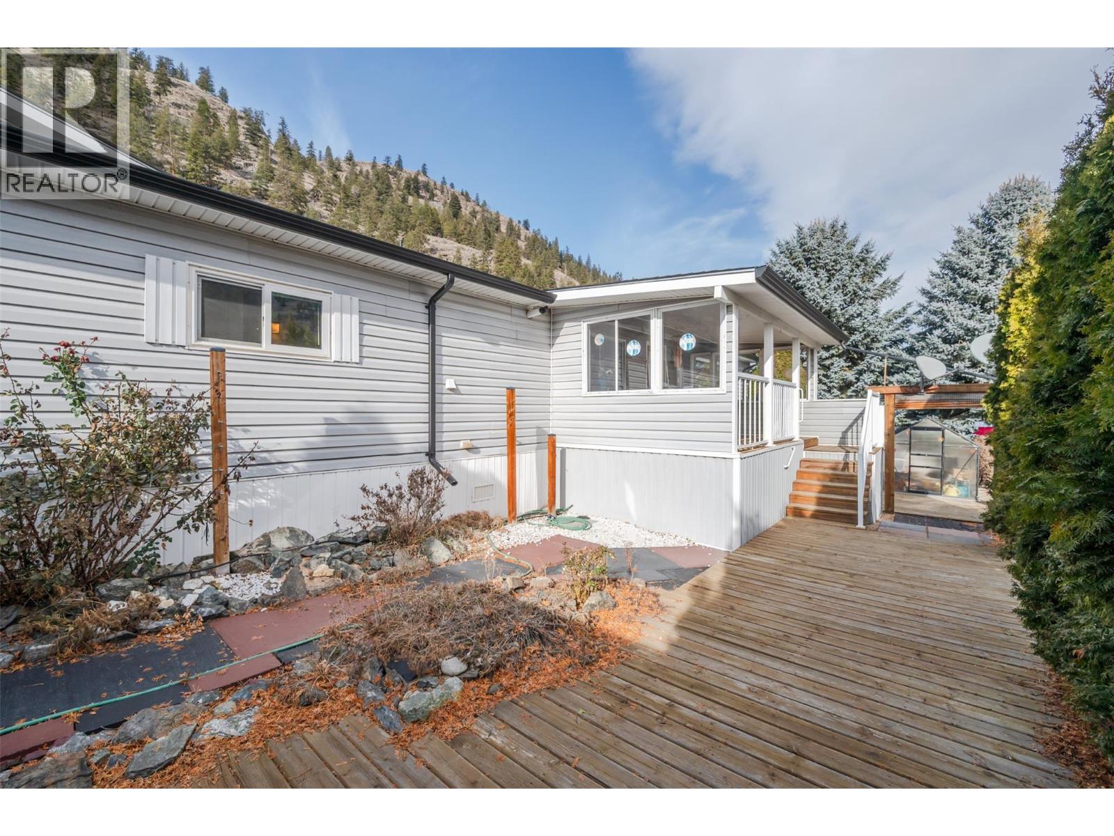 1292 Highway 3a Unit# 30, Keremeos, British Columbia  V0X 1N4 - Photo 32 - 10376835