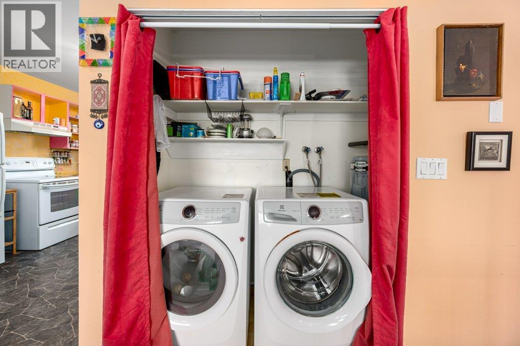 2695 Young Place, Kamloops, British Columbia  V2B 8A4 - Photo 13 - 10376832