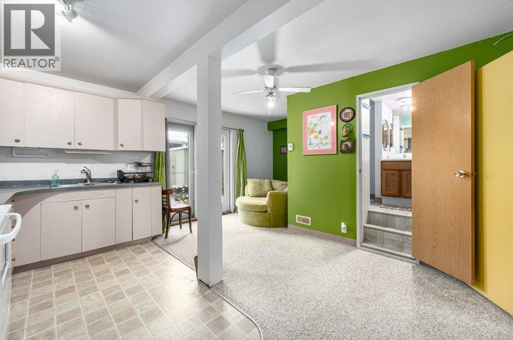 2695 Young Place, Kamloops, British Columbia  V2B 8A4 - Photo 17 - 10376832