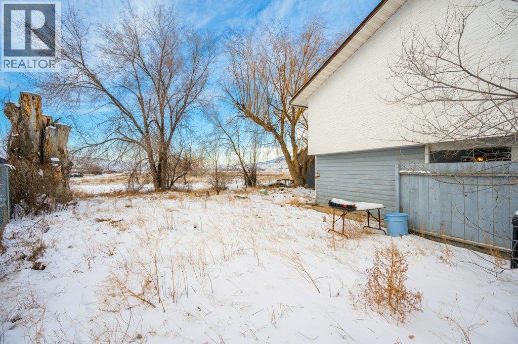 2695 Young Place, Kamloops, British Columbia  V2B 8A4 - Photo 27 - 10376832