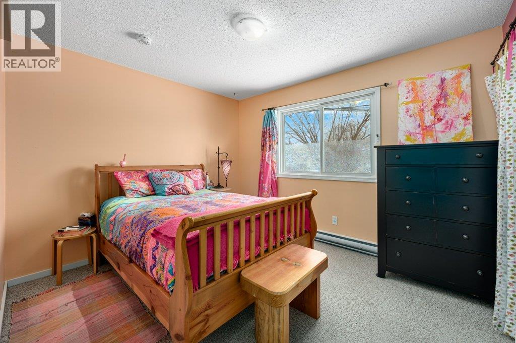 2695 Young Place, Kamloops, British Columbia  V2B 8A4 - Photo 8 - 10376832