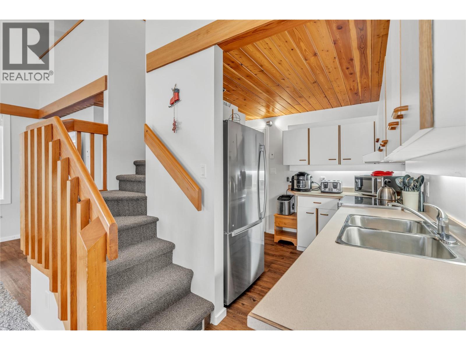 156 Clearview Crescent Unit# 101, Apex Mountain, British Columbia  V2A 0E2 - Photo 5 - 10376495